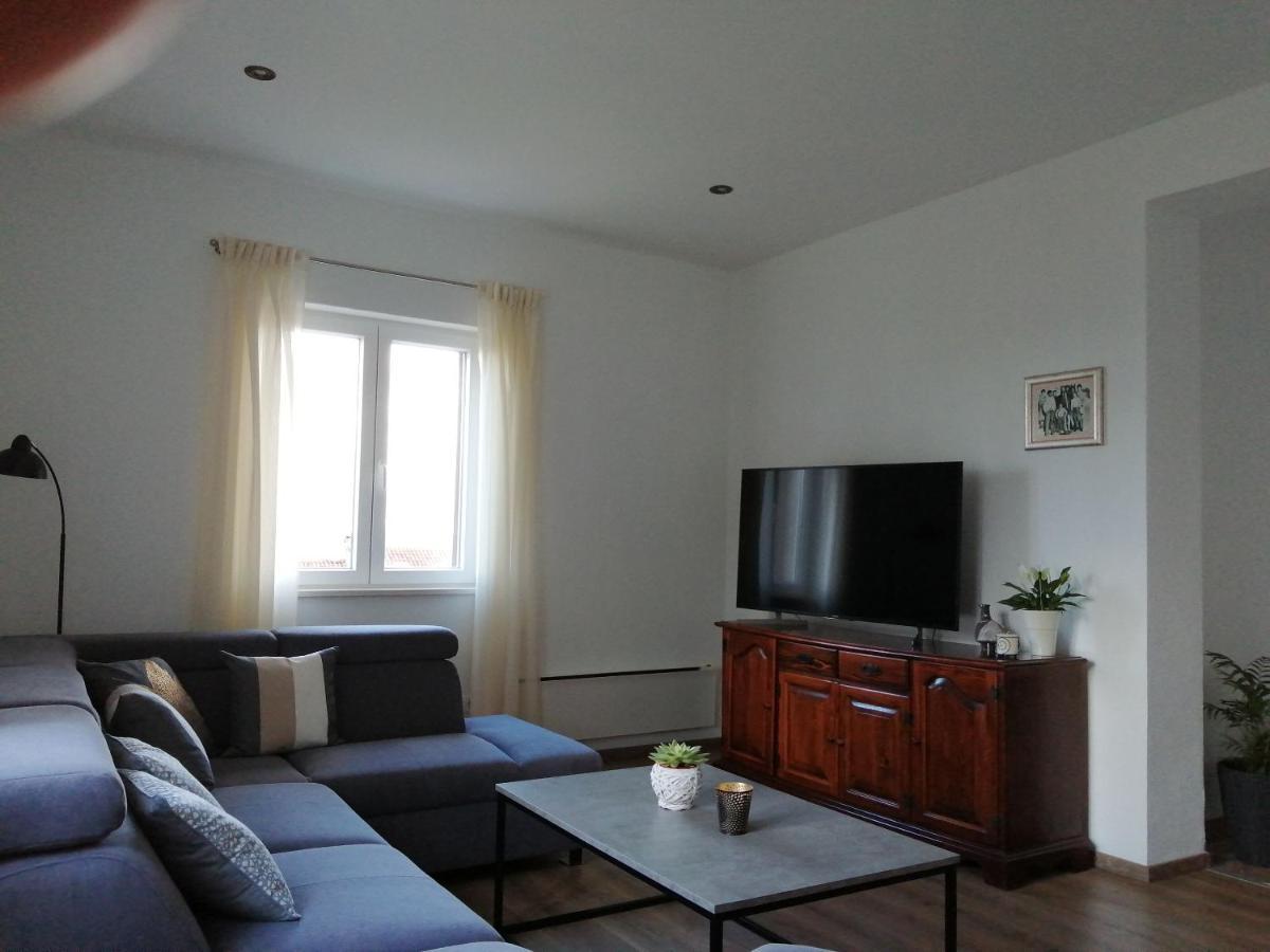 Apartments Jelka Постіра Екстер'єр фото