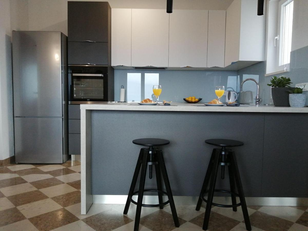 Apartments Jelka Постіра Екстер'єр фото
